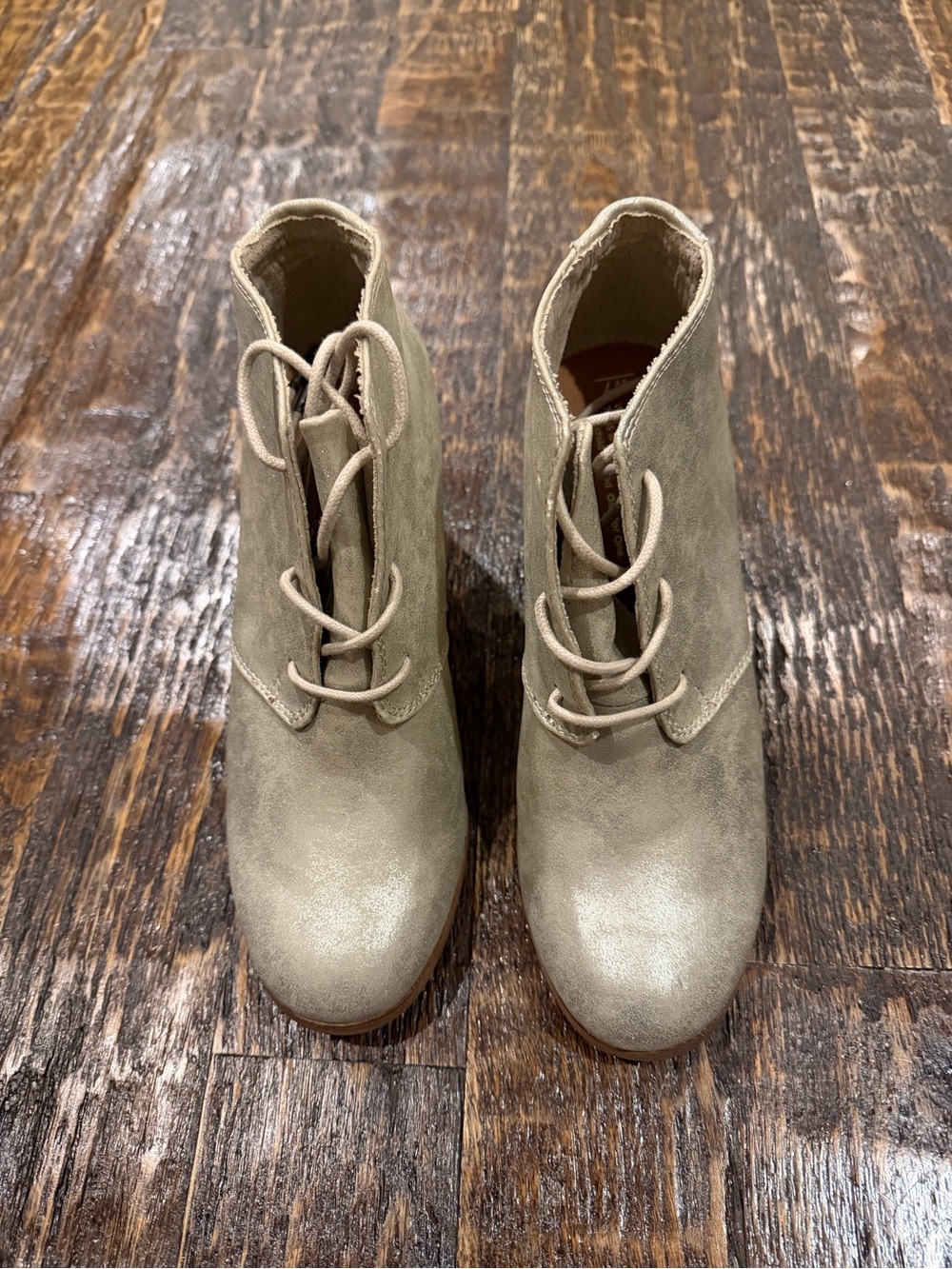 Toms Lace-Up pearlescent gold/silver leather Ankle Booties - new